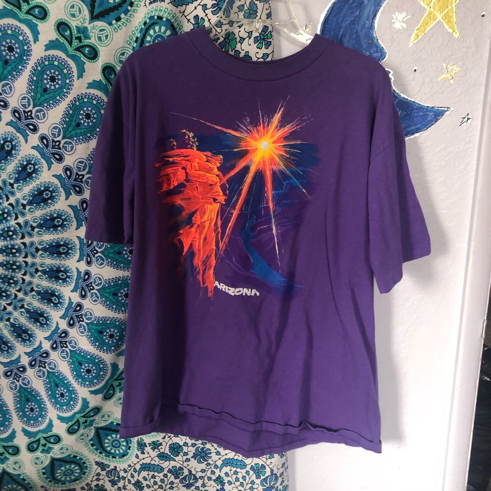 Oversized graphic tee